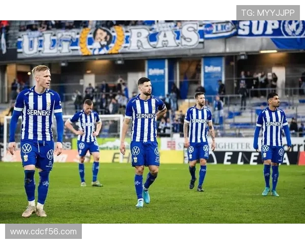 足球明星豪宅揭秘：探访他们的奢华生活与独特风格